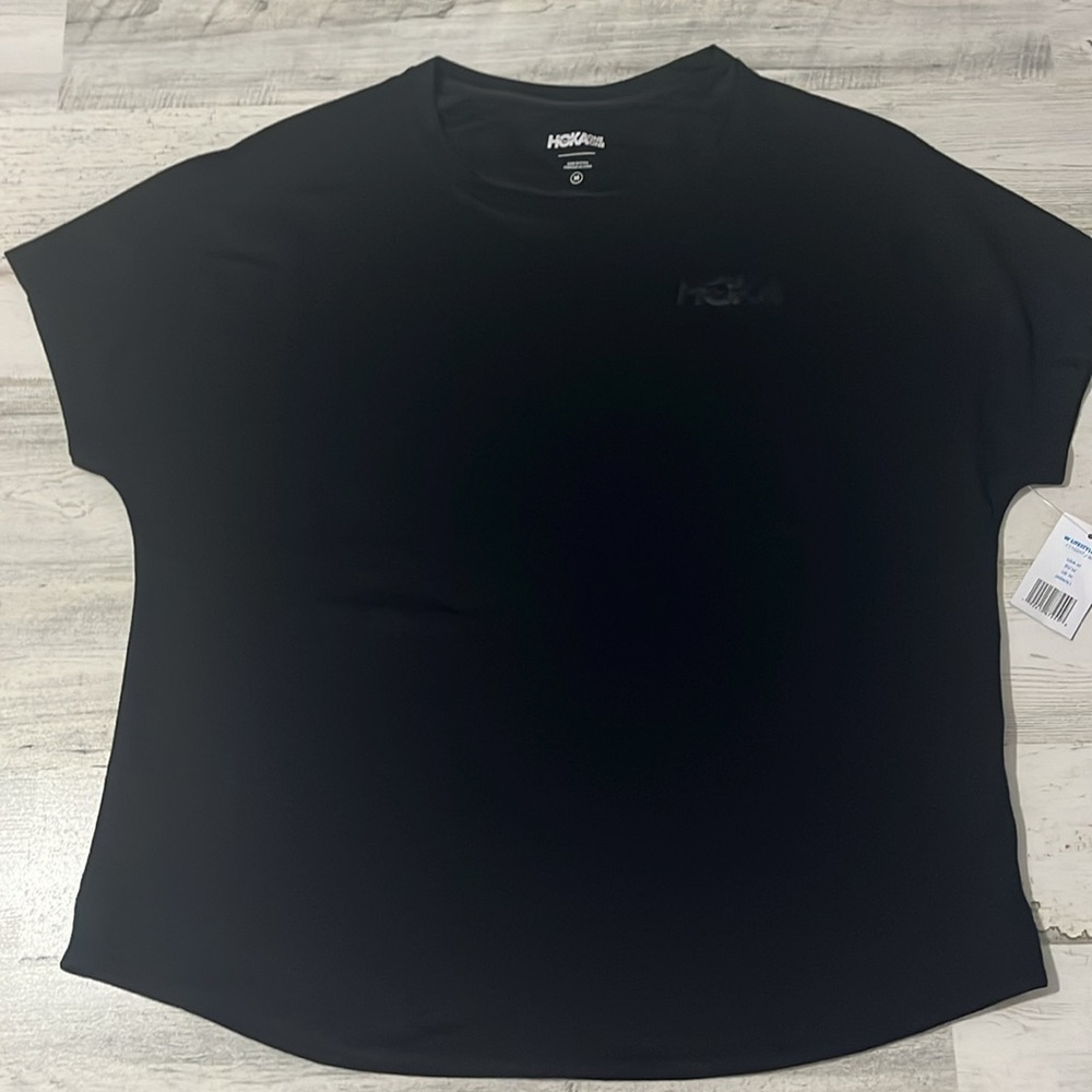 Hoka Lifestyle Tee Size M NWT - Picture 2 of 10